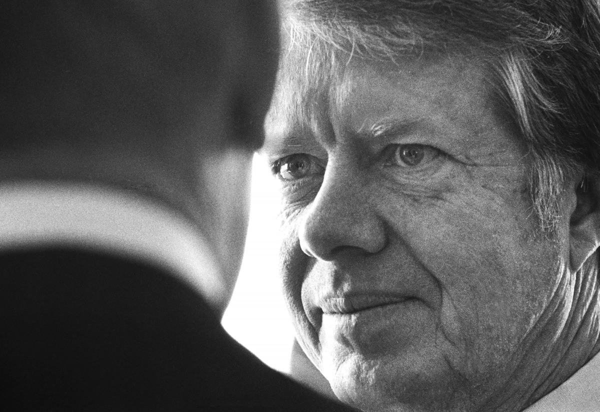 1977. Pres-elect Carter in moment of respect for Pres Ford (DHK Photo)