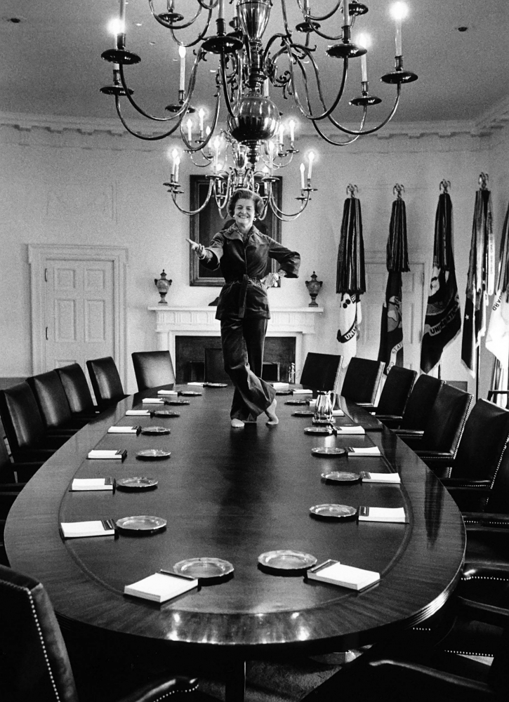 Betty Ford dances on the Cabinet Room table 770