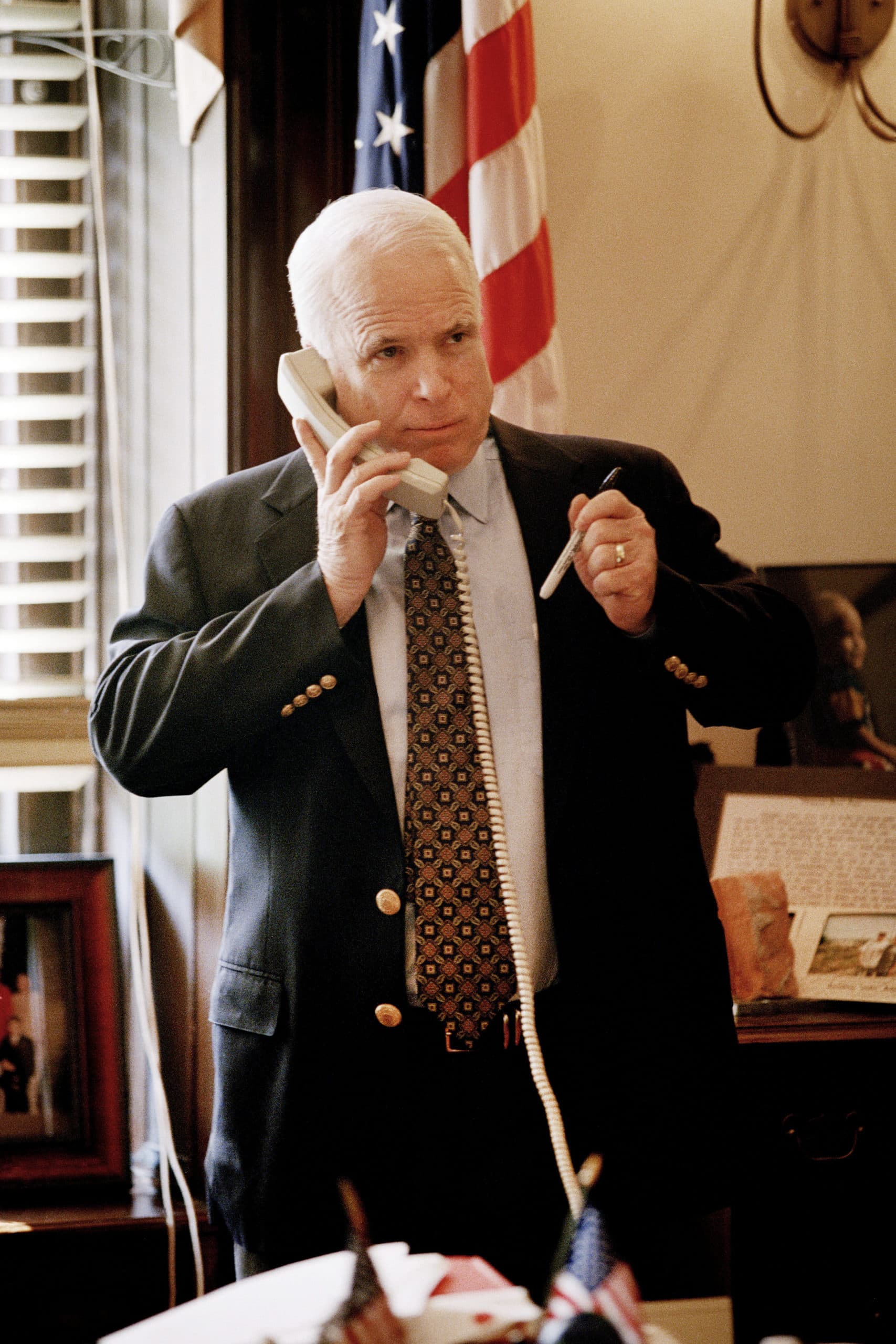 WASHINGTON, DC - JULY 19: (NO U.S. TABLOID SALES) Senator John McCain on the phone in his office in Washington, DC July 10, 2001. (Photo by David Hume Kennerly/ Getty Images)