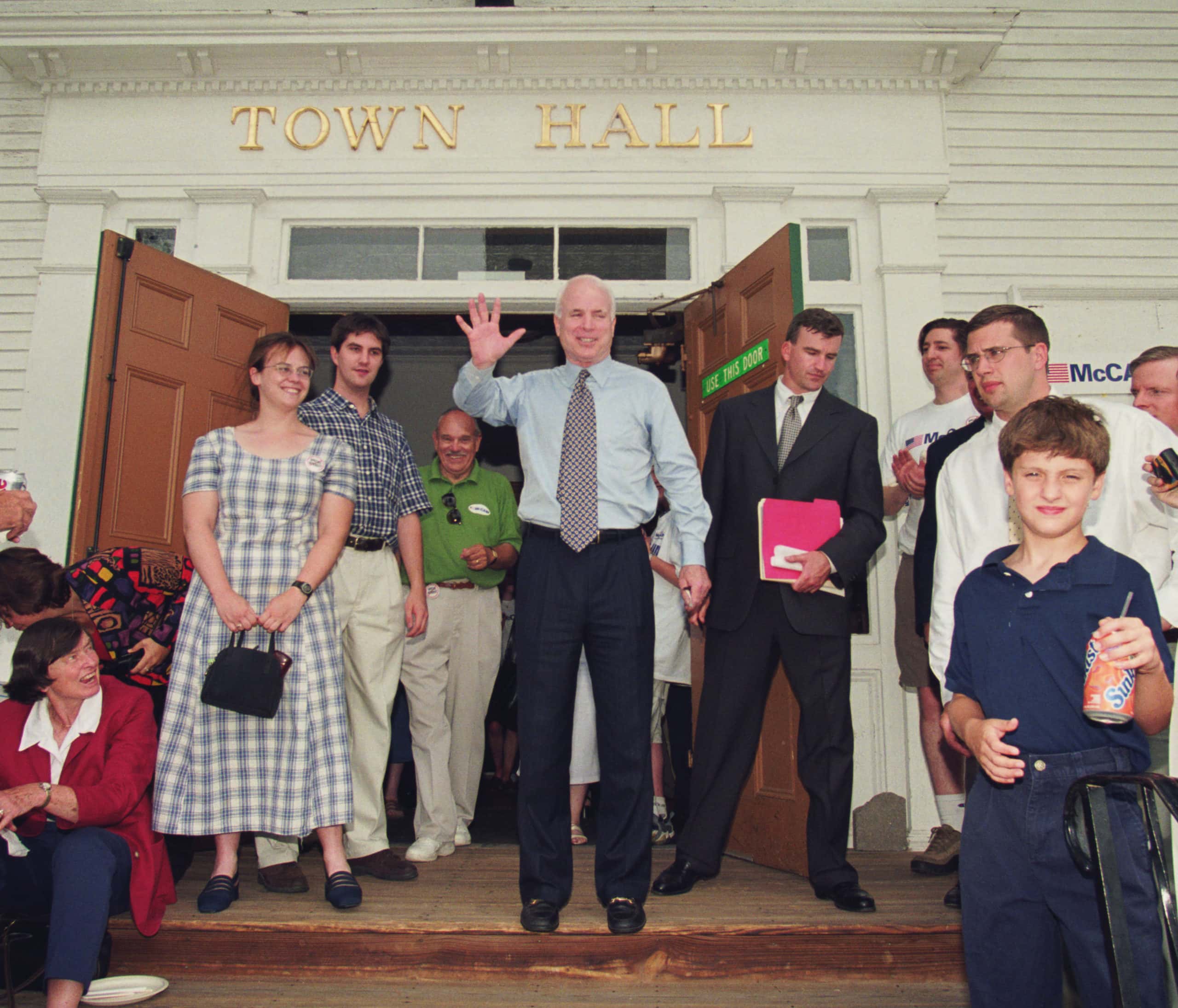 19990701_McCain_Bedford_NewHampshire_3234-14a