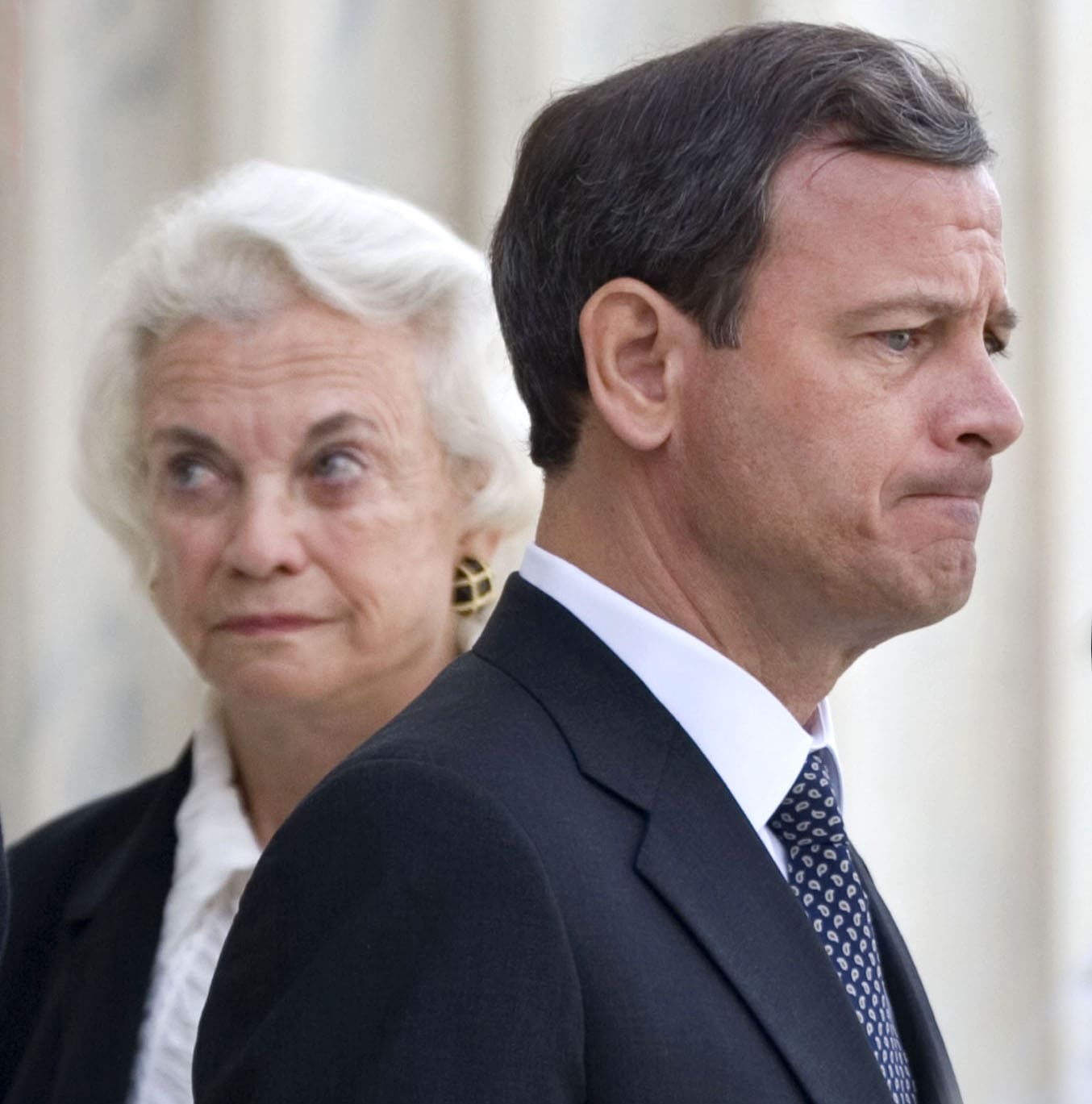 John Roberts and Justice O’Connor at Supreme Court during memorial for Chief Justice Rehnquist